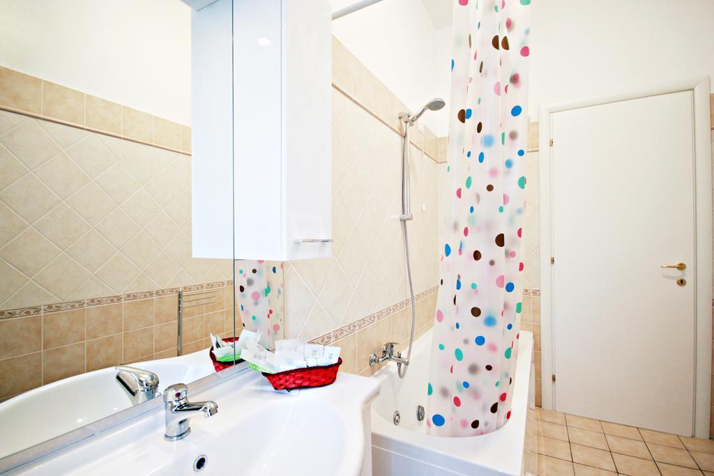 Guesthouse Holiday And Рим Экстерьер фото